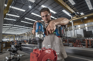 BOSCH GDS 18 V-1050 Şarjlı Somun Sıkma 18 Volt 3/4 Soket (Akü Ve Şarj Aleti Hariç)