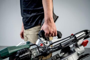 METABO KGS 216 M Kızaklı Gönye Kesme Makinası