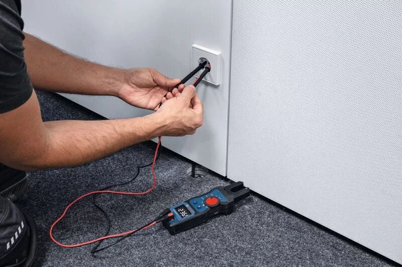 BOSCH GFM 1000-15 Çatal Tip Başlıklı Dijital Pens Ampermetre ve Multimetre Elektrik Ölçüm Aleti