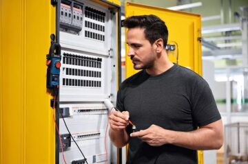 BOSCH GMC 600-15 Dijital Pensampermetre ve Multimetre Elektrik Ölçüm Aleti