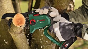 BOSCH EasyChain 18V-15-7 Şarjlı Zincirli Budama Makinası 18 Volt