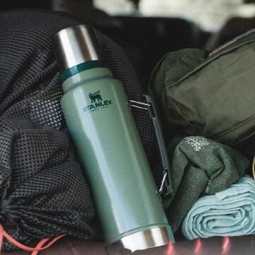 Stanley Klasik Vakumlu Çelik Termos Yeşil 1.9 LT