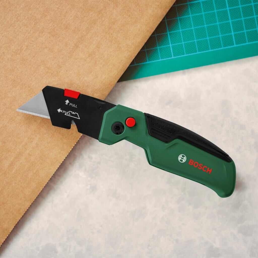 BOSCH Katlanır Maket Bıçağı (Kılıf + 10 Adet Yedek Bıçak)