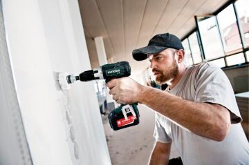 METABO BS 18 LT/4.0 Şarjlı Matkap 18 Volt