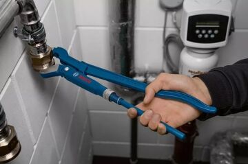 BOSCH 1-1/2'' 420 mm Maşalı Boru Anahtarı (1600A02W3T)