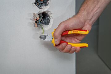 BOSCH Profesyonel VDE 1000 Volt 5 Parça Pense Tornavida Seti (1600A02NG2)