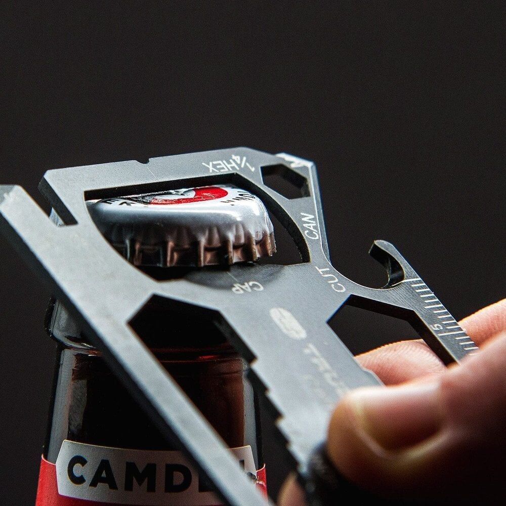 TRUE UTILITY Cardsmart Çok Amaçlı Kart Anahtarlık (TU 207K)